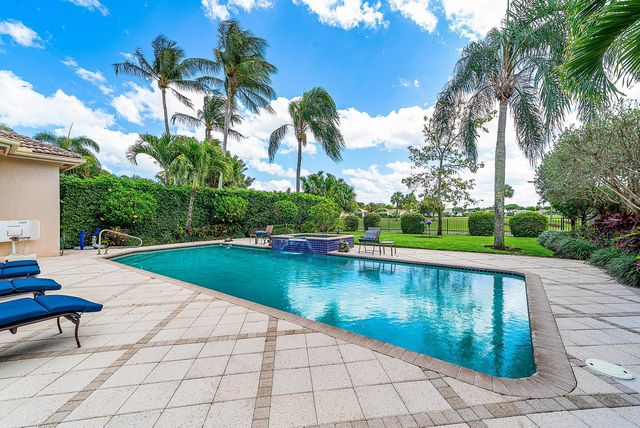 155 Vintage Isle Lane, Palm Beach Gardens, FL 33418