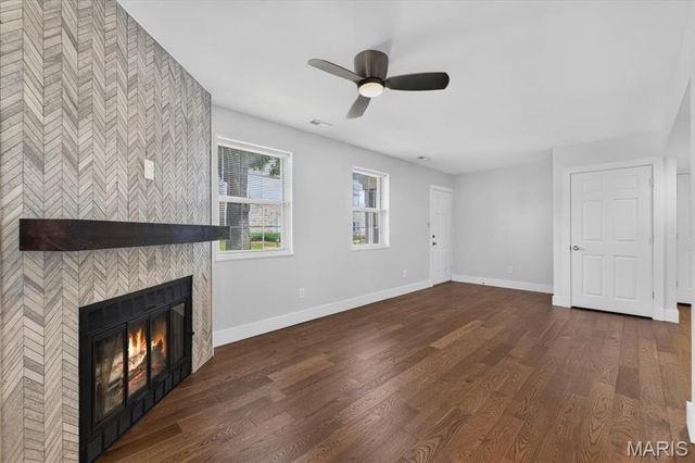 8816 Eager Road, Brentwood, MO 63144