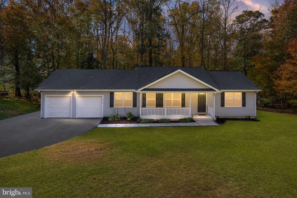 8518 TOMPKINS DR, King George, VA 22485