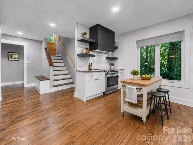 549 Clubhouse Drive, Banner Elk, NC 28604