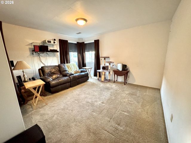 1205 Oregon St, Port Orford, OR 97465