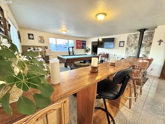 1205 Oregon St, Port Orford, OR 97465