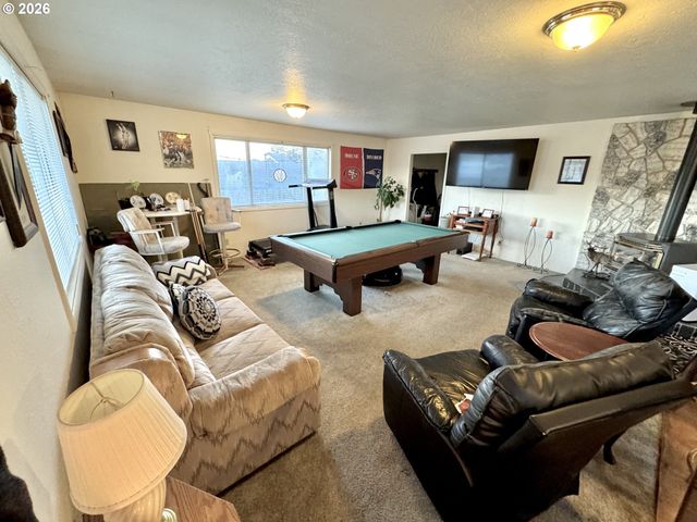 1205 Oregon St, Port Orford, OR 97465