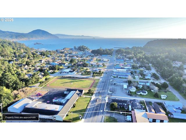 1205 Oregon St, Port Orford, OR 97465