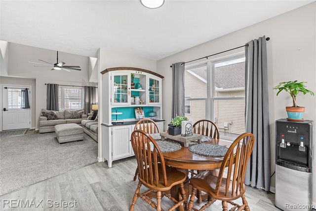 185 Laura Lane, Linden, MI 48451