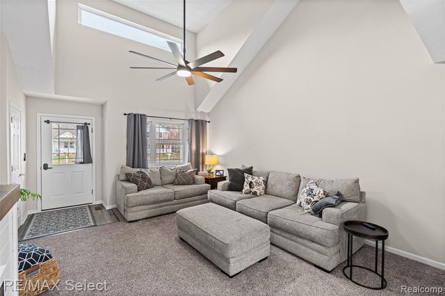 185 Laura Lane, Linden, MI 48451