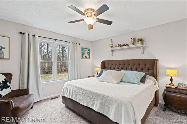 185 Laura Lane, Linden, MI 48451