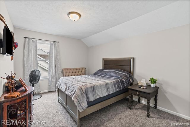 185 Laura Lane, Linden, MI 48451