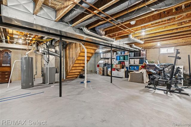 185 Laura Lane, Linden, MI 48451