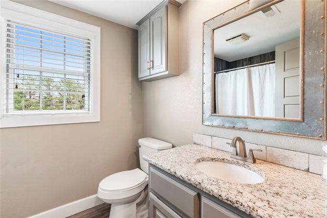 5307 S Bellview, Rogers, AR 72758