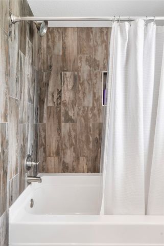 5307 S Bellview, Rogers, AR 72758