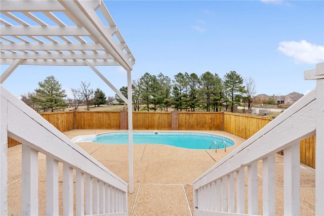 5307 S Bellview, Rogers, AR 72758