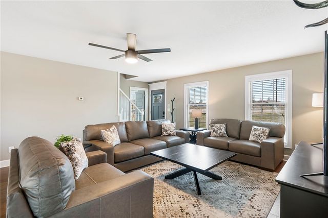 5307 S Bellview, Rogers, AR 72758