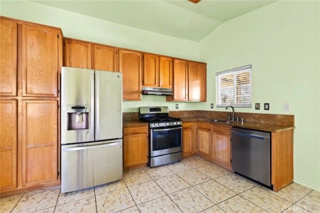 12800 Appian Avenue, Victorville, CA 92395