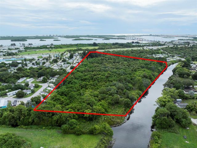 2100 N Us Hwy 1, Fort Pierce, FL 34945