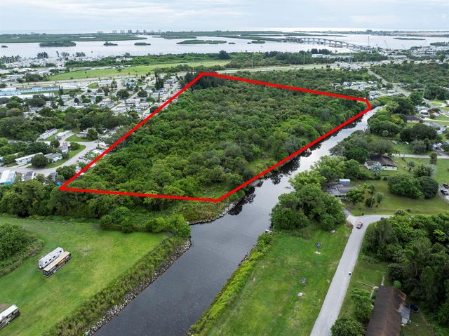 2100 N Us Hwy 1, Fort Pierce, FL 34945