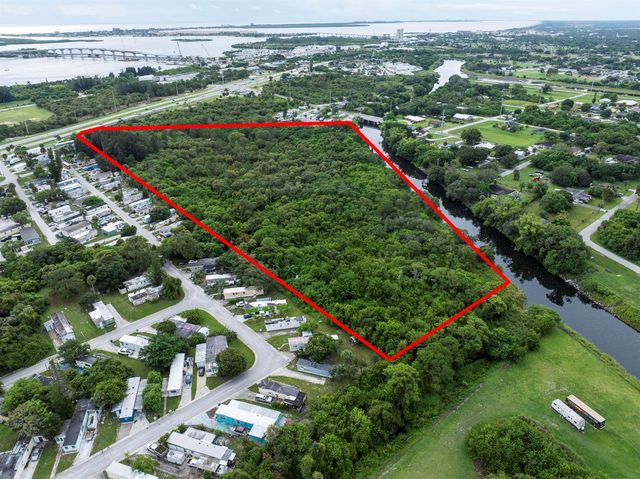 2100 N Us Hwy 1, Fort Pierce, FL 34945