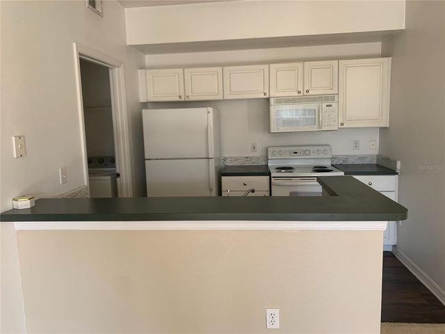 5578 METROWEST 206, Orlando, FL 32811