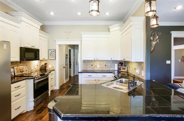 1145 Kent Hill Road, Lake Charles, LA 70605