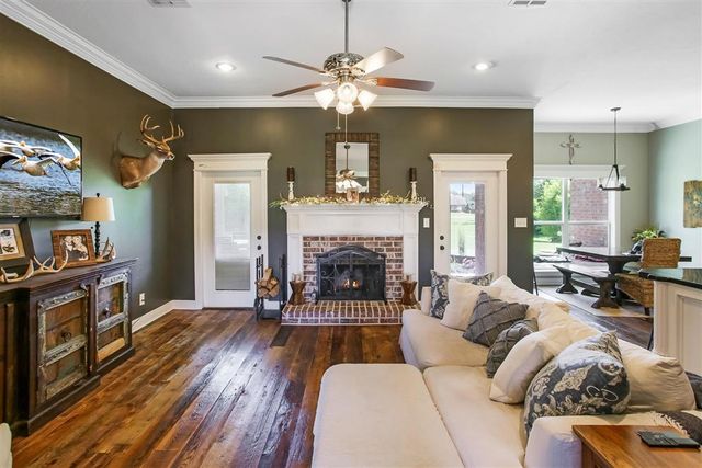 1145 Kent Hill Road, Lake Charles, LA 70605