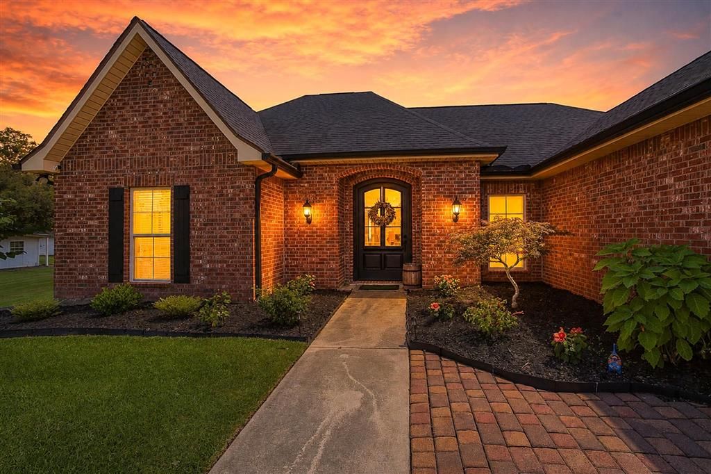 1145 Kent Hill Road, Lake Charles, LA 70605
