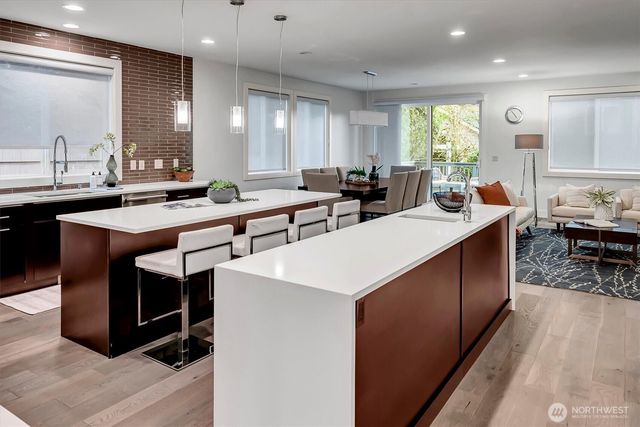 11421 NE 88th Street, Kirkland, WA 98033