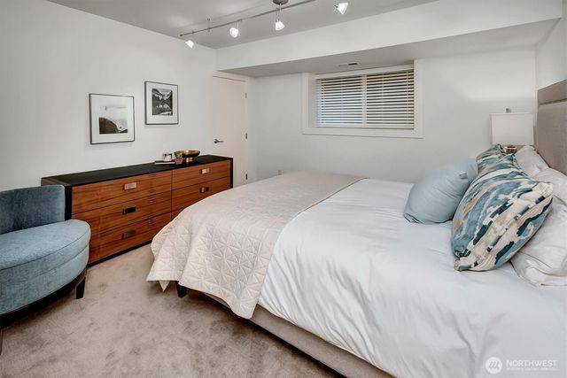 11421 NE 88th Street, Kirkland, WA 98033