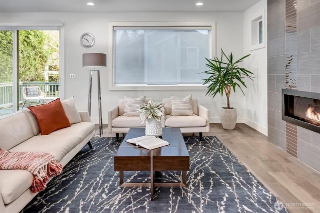 11421 NE 88th Street, Kirkland, WA 98033