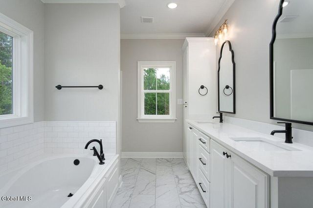 27 Hidden Pond Way, Moreau, NY 12831