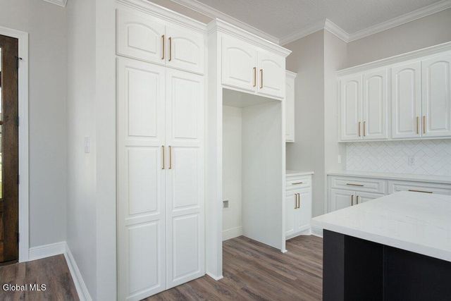 27 Hidden Pond Way, Moreau, NY 12831