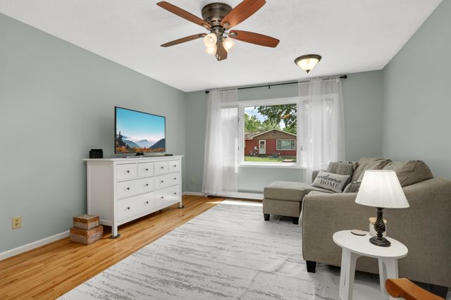 1307 17th Street W, Hastings, MN 55033