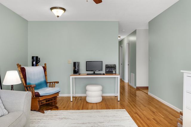 1307 17th Street W, Hastings, MN 55033