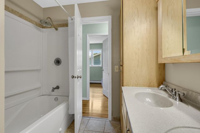 1307 17th Street W, Hastings, MN 55033