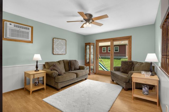 1307 17th Street W, Hastings, MN 55033