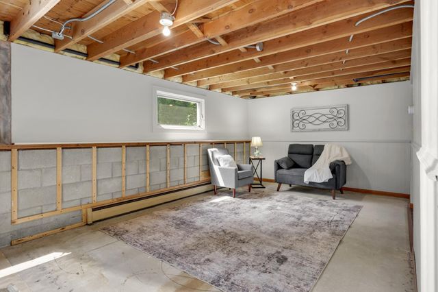 1307 17th Street W, Hastings, MN 55033