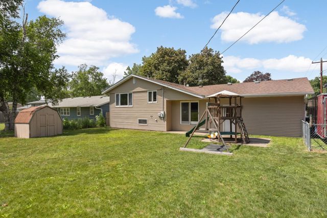 1307 17th Street W, Hastings, MN 55033