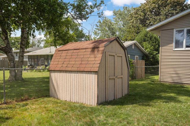 1307 17th Street W, Hastings, MN 55033
