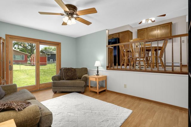 1307 17th Street W, Hastings, MN 55033