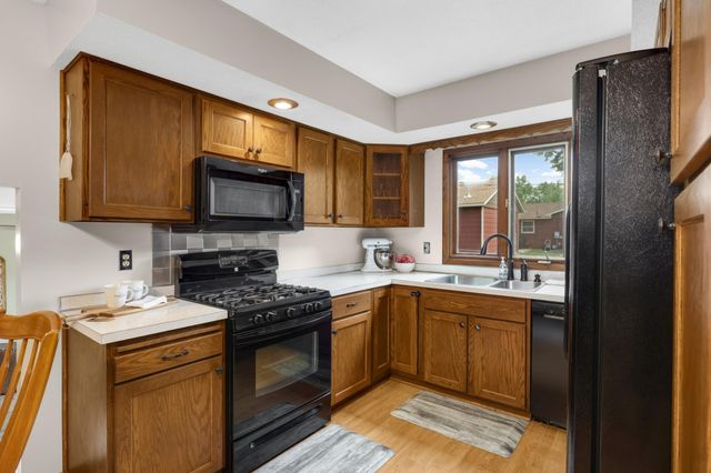 1307 17th Street W, Hastings, MN 55033