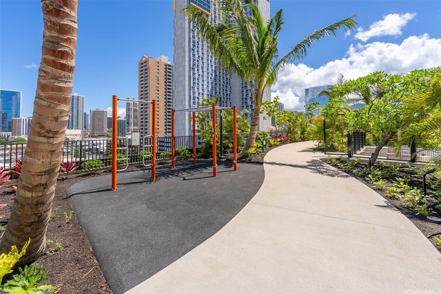 333 Ward Avenue 2108, Honolulu, HI 96814