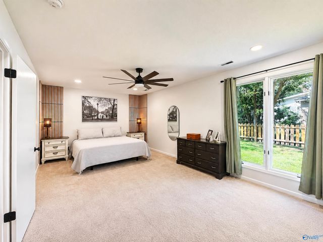 1601 Eastwood Drive SE, Decatur, AL 35601
