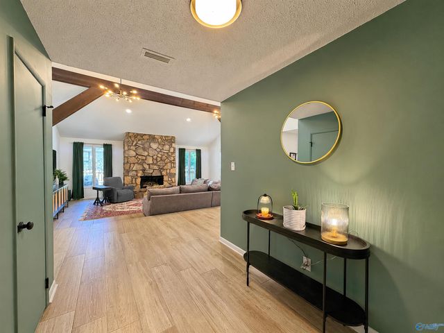1601 Eastwood Drive SE, Decatur, AL 35601
