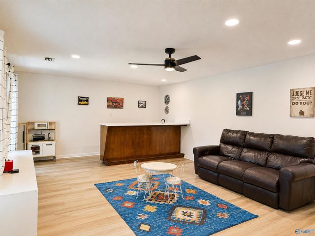 1601 Eastwood Drive SE, Decatur, AL 35601