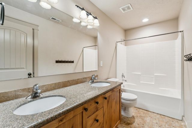 1902 E Mountain Man, Meridian, ID 83646