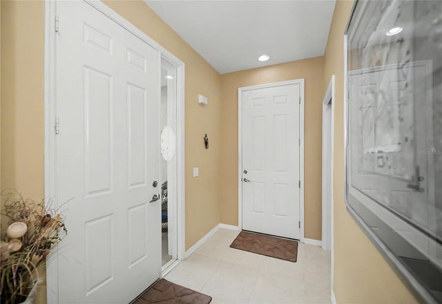 25545 HERITAGE LAKE BOULEVARD 21, Punta Gorda, FL 33983