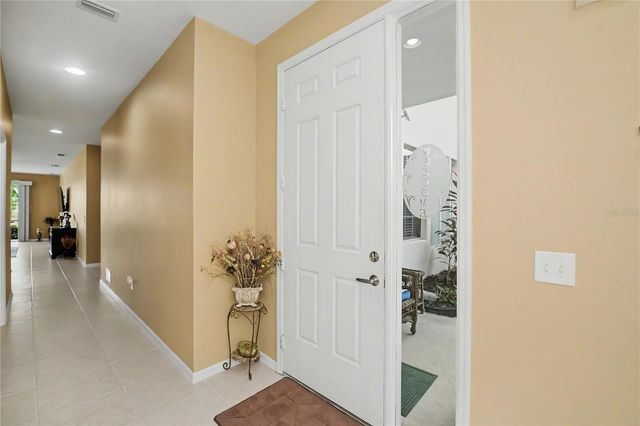 25545 HERITAGE LAKE BOULEVARD 21, Punta Gorda, FL 33983