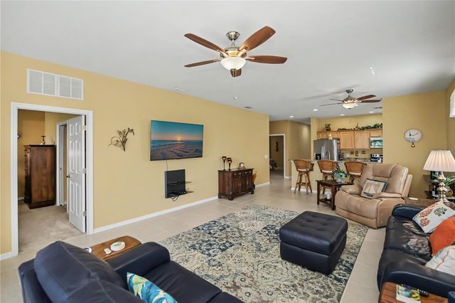 25545 HERITAGE LAKE BOULEVARD 21, Punta Gorda, FL 33983