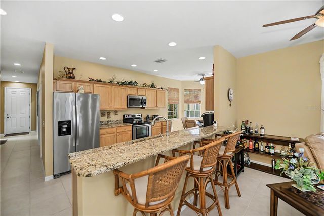25545 HERITAGE LAKE BOULEVARD 21, Punta Gorda, FL 33983