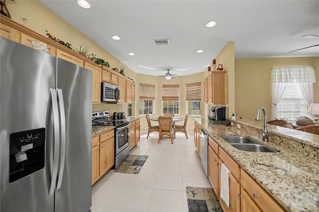 25545 HERITAGE LAKE BOULEVARD 21, Punta Gorda, FL 33983