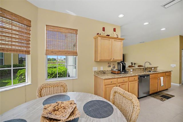 25545 HERITAGE LAKE BOULEVARD 21, Punta Gorda, FL 33983